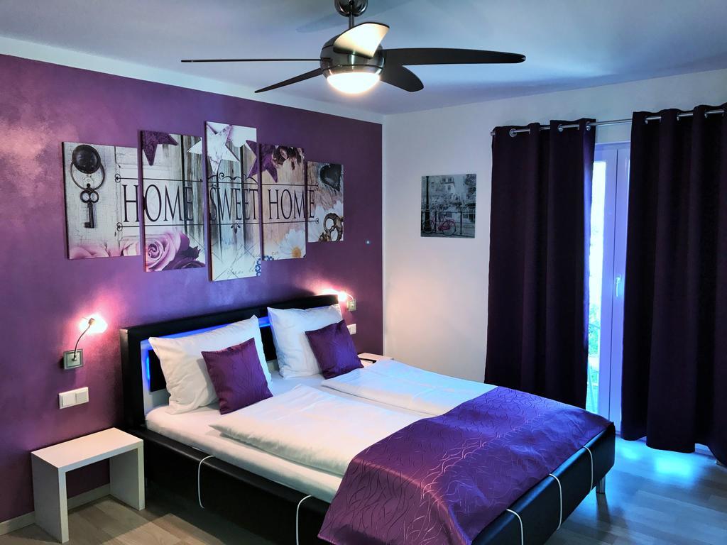 Eisberg Hotel Rust Gastehaus מראה חיצוני תמונה