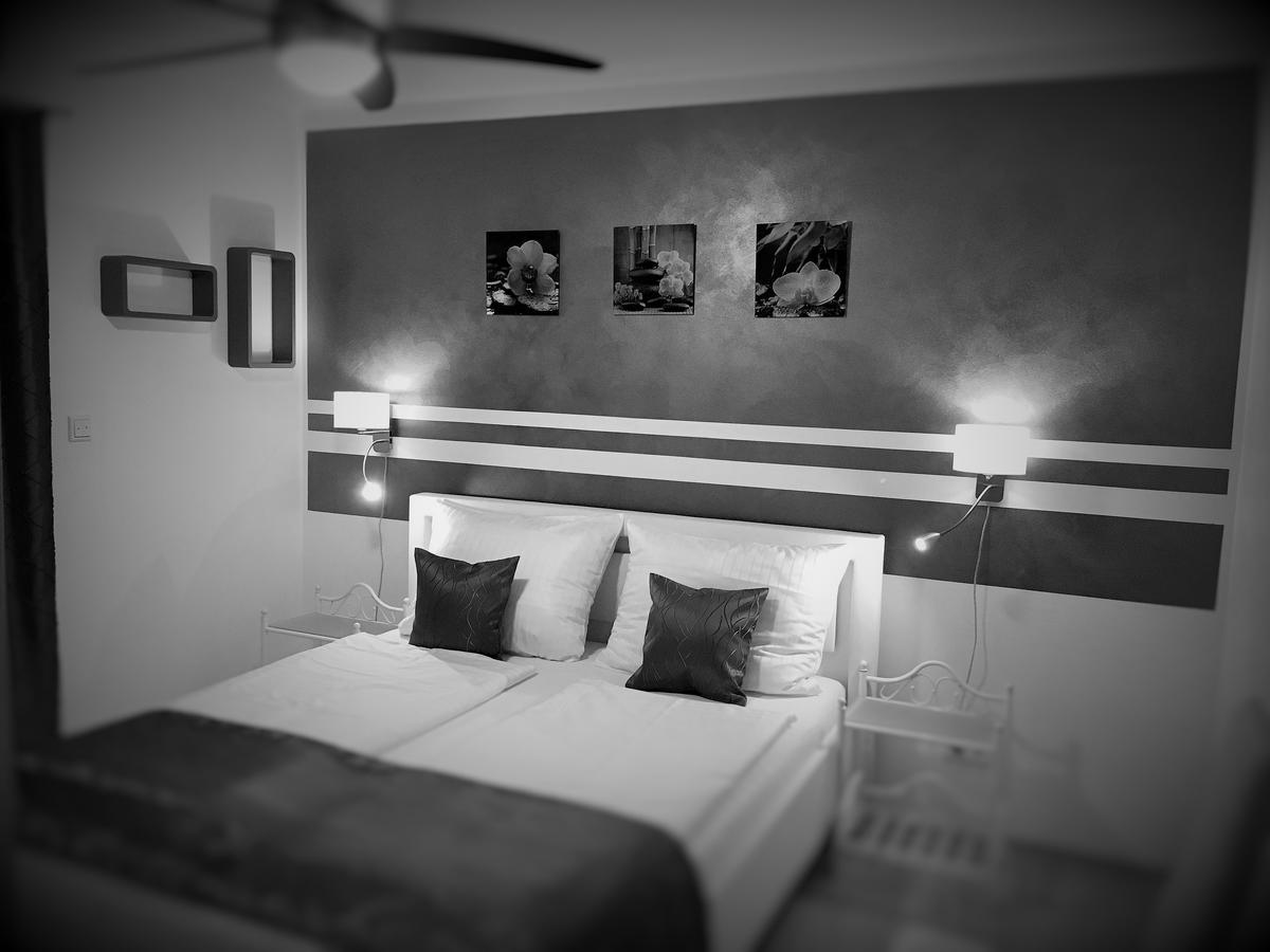 Eisberg Hotel Rust Gastehaus מראה חיצוני תמונה